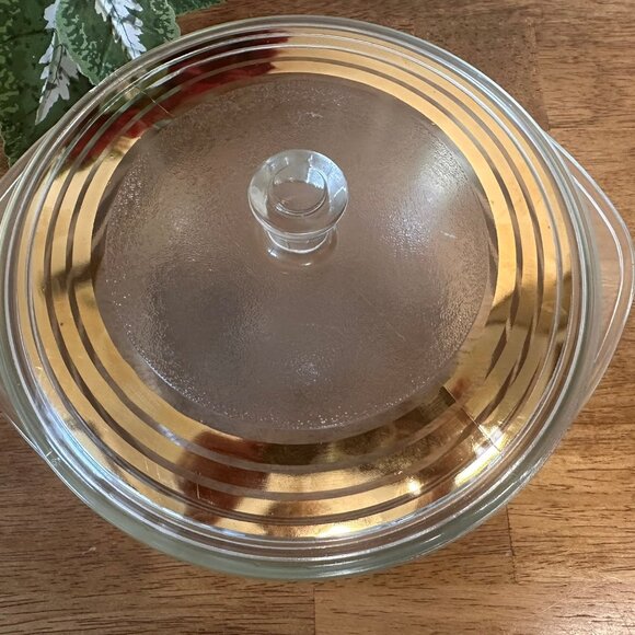 Vintage Inland Glass Casserole Dish with Lid Gold Stripe Design 1950s Oven Table - Picture 3 of 8